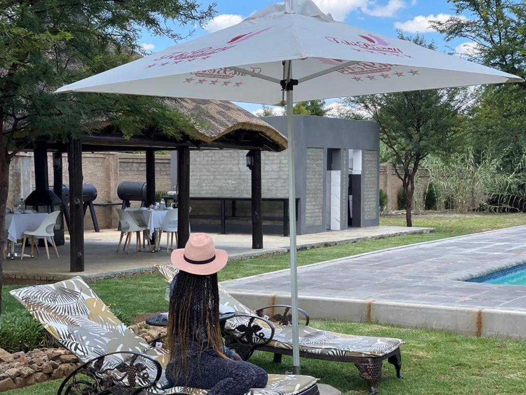 Phokeng Tshiberry Bed & Breakfast מראה חיצוני תמונה